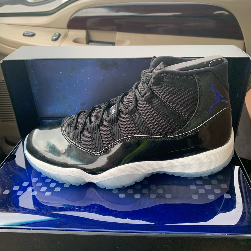 Space jam Jordan 11